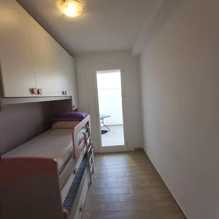 Casa Mare Via V. Emanuele Apartment *